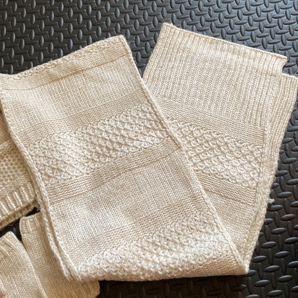 Winter Hat, Gloves, and Scarf - Picture 5 of 5